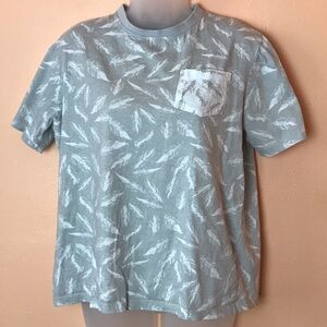 Broken Threads Gray Feather Print Pocket T-Shirt